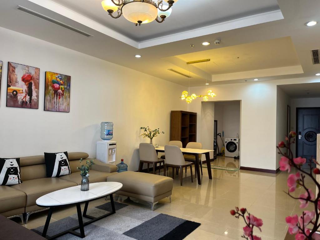 Vinhomes Royal City Luxury Apartment 2 Br – Hanoi