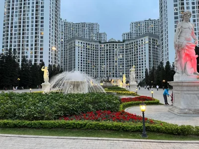 Vinhomes Royal City Luxury Apartment 2 Br – Photos 3